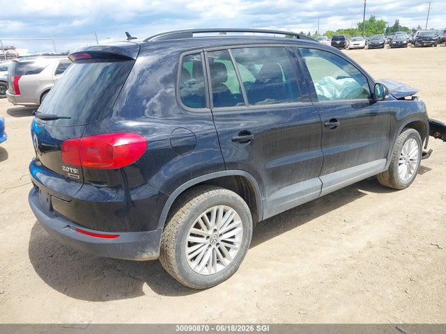 30090870 :رقم المزاد ، WVGJV7AX4GW608715 vin ، 2016 Volkswagen Tiguan Comfort/high/r-line/sp Ed مزاد بيع