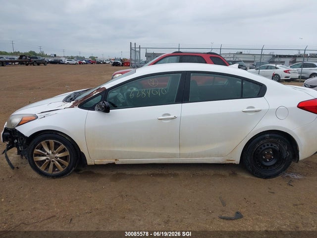 KIA FORTE LX 2016 KNAFX4A68G5514317 Image 13
