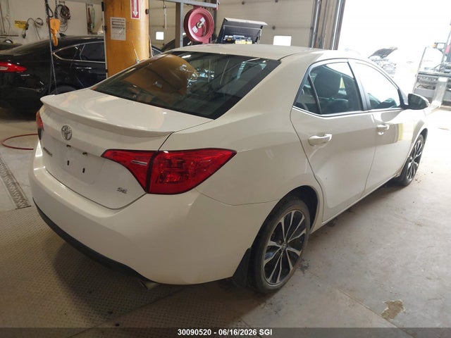 2018 Toyota Corolla L/le/xle/se/xse მანქანა იყიდება აუქციონზე, vin: 2T1BURHE8JC977153, აუქციონის ნომერი: 30090520