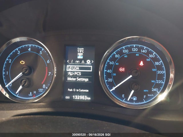 2018 Toyota Corolla L/le/xle/se/xse მანქანა იყიდება აუქციონზე, vin: 2T1BURHE8JC977153, აუქციონის ნომერი: 30090520