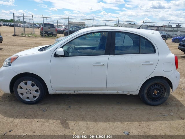 Nissan Micra 2016 3N1CK3CPXGL264442 Image 13