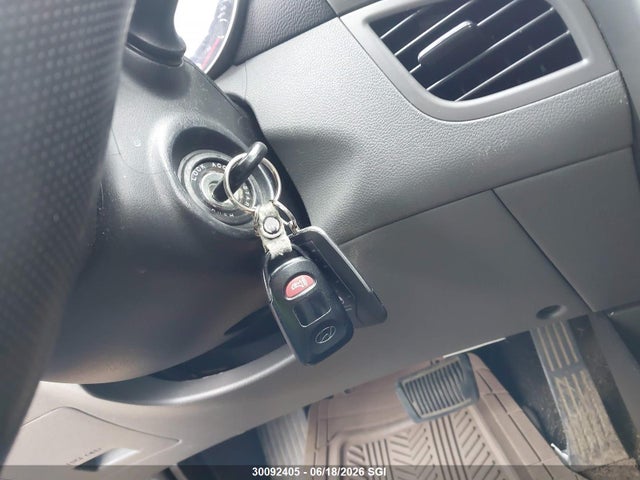 2013 Hyundai Elantra Gls/limited მანქანა იყიდება აუქციონზე, vin: 5NPDH4AE5DH440459, აუქციონის ნომერი: 30092405