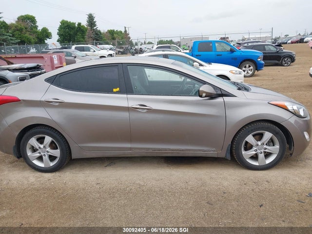 2013 Hyundai Elantra Gls/limited მანქანა იყიდება აუქციონზე, vin: 5NPDH4AE5DH440459, აუქციონის ნომერი: 30092405