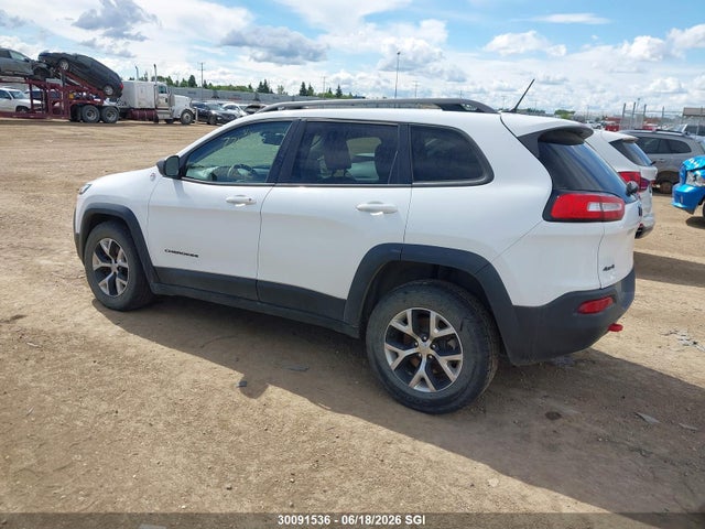 2015 Jeep Cherokee Trailhawk მანქანა იყიდება აუქციონზე, vin: 1C4PJMBS4FW724068, აუქციონის ნომერი: 30091536