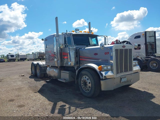 30088824 :رقم المزاد ، 1XP5DU9X47N658157 vin ، 2007 Peterbilt 379 مزاد بيع