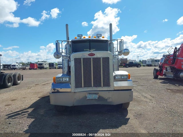 30088824 :رقم المزاد ، 1XP5DU9X47N658157 vin ، 2007 Peterbilt 379 مزاد بيع