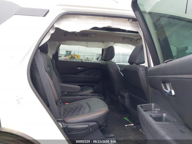 Nissan Pathfinder Platinum 2022 5N1DR3DF0NC201518 Image 8