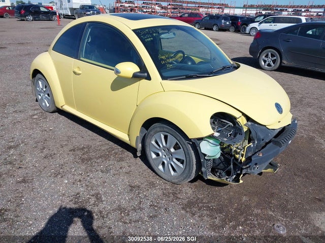 30092538 :رقم المزاد ، 3VWSW21C98M518898 vin ، 2008 Volkswagen New Beetle 2.5l مزاد بيع