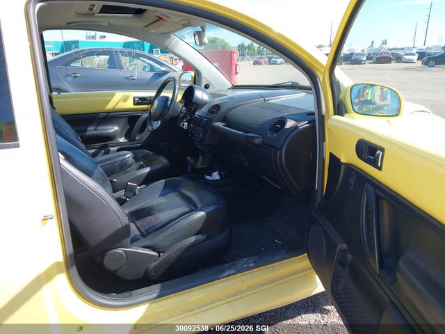 30092538 :رقم المزاد ، 3VWSW21C98M518898 vin ، 2008 Volkswagen New Beetle 2.5l مزاد بيع