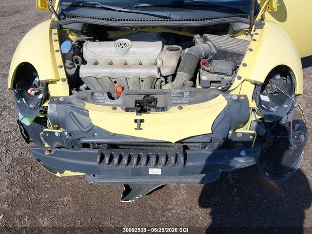 30092538 :رقم المزاد ، 3VWSW21C98M518898 vin ، 2008 Volkswagen New Beetle 2.5l مزاد بيع