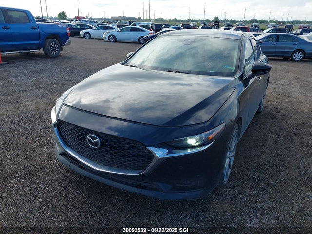 Mazda 3 Premium 2021 JM1BPADLXM1316505 Image 2