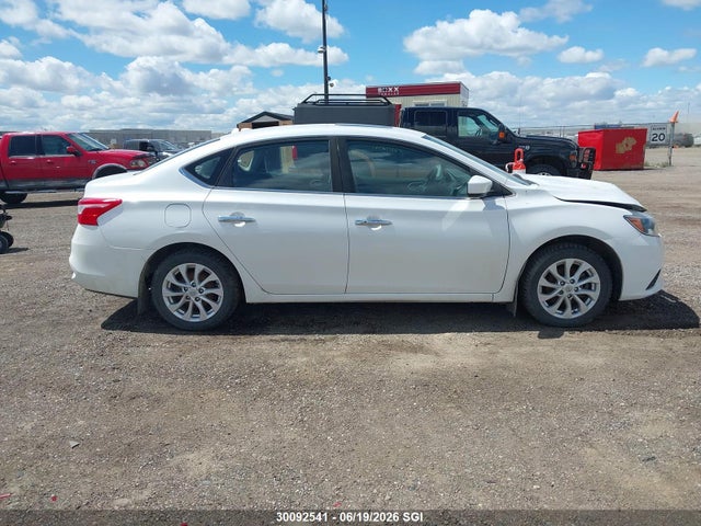 Продаж на аукціоні авто 2018 Nissan Sentra S/sv/sr/sl, vin: 3N1AB7AP7JY221544, номер лоту: 30092541