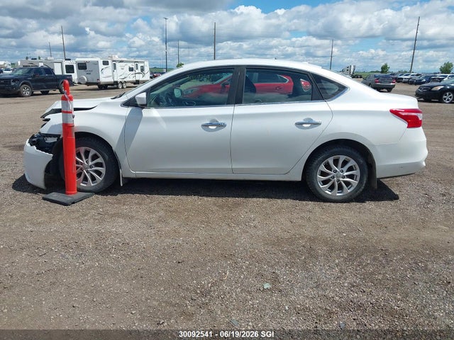 Продаж на аукціоні авто 2018 Nissan Sentra S/sv/sr/sl, vin: 3N1AB7AP7JY221544, номер лоту: 30092541