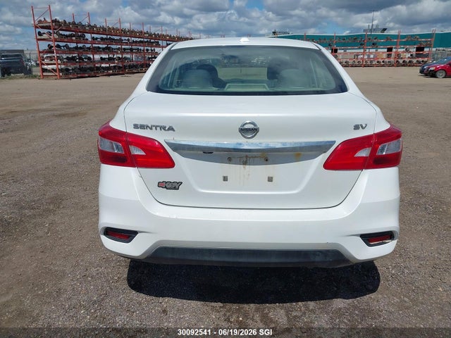 Продаж на аукціоні авто 2018 Nissan Sentra S/sv/sr/sl, vin: 3N1AB7AP7JY221544, номер лоту: 30092541