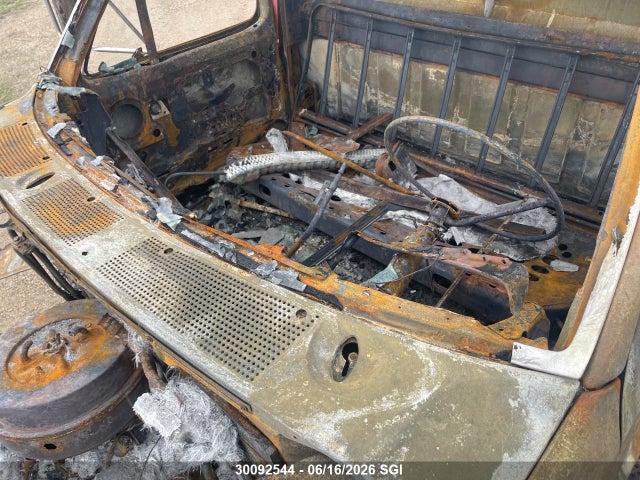 30092544 :رقم المزاد ، 1FDPF82K5KVA51098 vin ، 1989 Ford F800 مزاد بيع