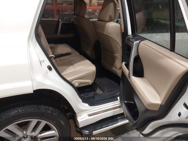 2013 Toyota 4runner Sr5/limited/trail მანქანა იყიდება აუქციონზე, vin: JTEBU5JR9D5114123, აუქციონის ნომერი: 30092213