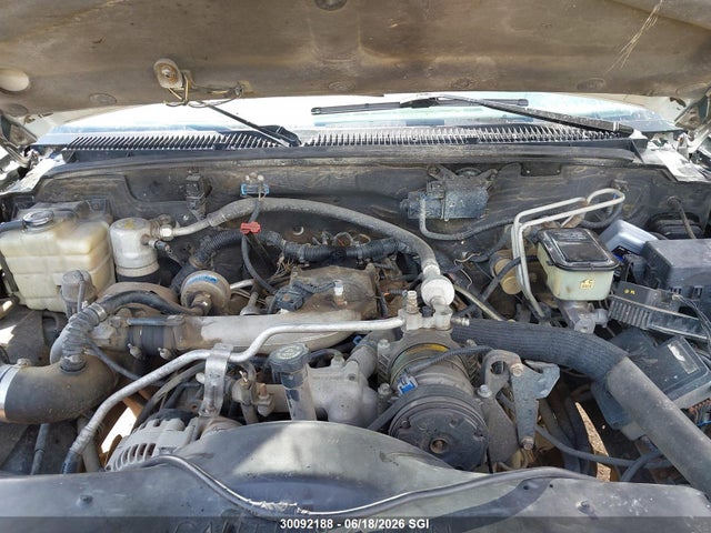 30092188 :رقم المزاد ، 1GTHK39F1WE531936 vin ، 1998 Gmc Sierra K3500 مزاد بيع