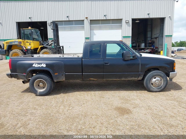 30092188 :رقم المزاد ، 1GTHK39F1WE531936 vin ، 1998 Gmc Sierra K3500 مزاد بيع