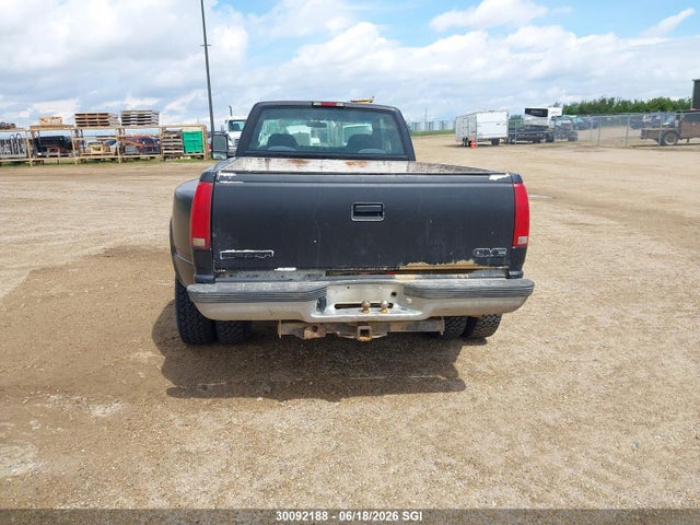 30092188 :رقم المزاد ، 1GTHK39F1WE531936 vin ، 1998 Gmc Sierra K3500 مزاد بيع