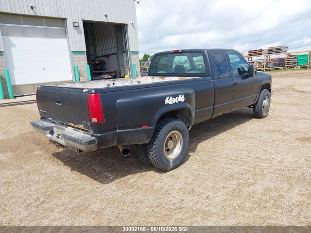 30092188 :رقم المزاد ، 1GTHK39F1WE531936 vin ، 1998 Gmc Sierra K3500 مزاد بيع