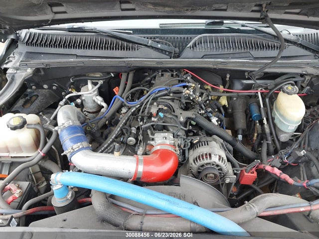 30088456 :رقم المزاد ، 1GCGK29U41Z211905 vin ، 2001 Chevrolet Silverado K2500 مزاد بيع