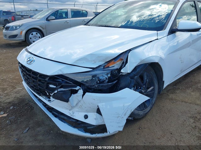 KMHLM4AG5PU546649 Hyundai ELANTRA SEL