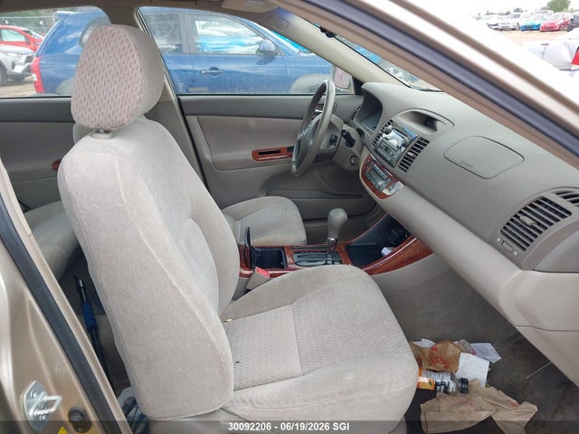 2002 Toyota Camry Le/xle/se მანქანა იყიდება აუქციონზე, vin: JTDBF30KX20067122, აუქციონის ნომერი: 30092206