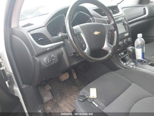 30092601 :رقم المزاد ، 1GNKVGKD6FJ328746 vin ، 2015 Chevrolet Traverse Lt مزاد بيع