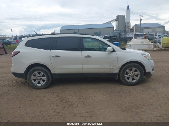30092601 :رقم المزاد ، 1GNKVGKD6FJ328746 vin ، 2015 Chevrolet Traverse Lt مزاد بيع