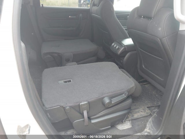 30092601 :رقم المزاد ، 1GNKVGKD6FJ328746 vin ، 2015 Chevrolet Traverse Lt مزاد بيع
