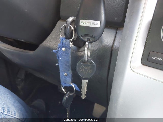 Продажа на аукционе авто 2011 Dodge Ram 1500, vin: 1D7RV1CT3BS558071, номер лота: 30092317