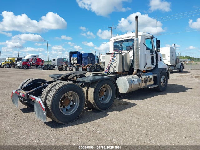 Mack 600 Cxu 2018 1M1AW07Y1JM085780 Image 4