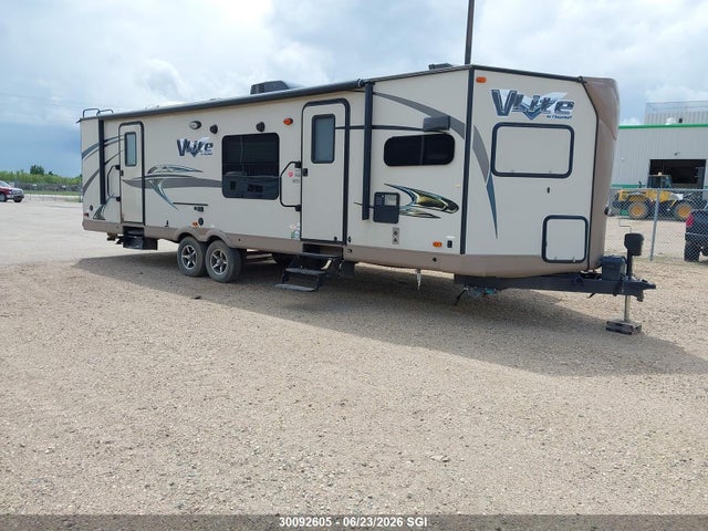 30092605 :رقم المزاد ، 4X4TFLF2XF1865433 vin ، 2015 Forest River Inc. Flagstaff 30wfkss مزاد بيع