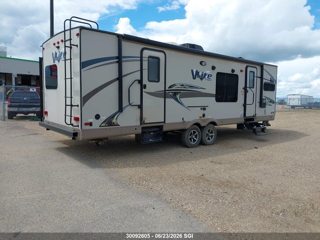 30092605 :رقم المزاد ، 4X4TFLF2XF1865433 vin ، 2015 Forest River Inc. Flagstaff 30wfkss مزاد بيع