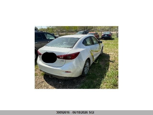 Mazda 3 Gs 2018 JM1BN1V78J1171080 Image 3