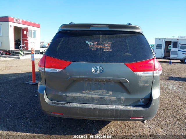 Aukcja sprzedaży 2013 Toyota Sienna Le, vin: 5TDKK3DC5DS373336, numer aukcji: 30092623
