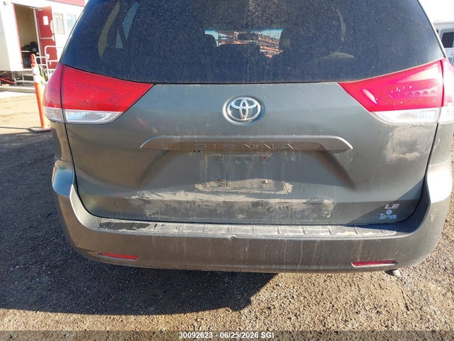 Aukcja sprzedaży 2013 Toyota Sienna Le, vin: 5TDKK3DC5DS373336, numer aukcji: 30092623