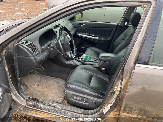 30092629 :رقم المزاد ، 4T1BE32K95U521031 vin ، 2005 Toyota Camry Le/xle/se مزاد بيع