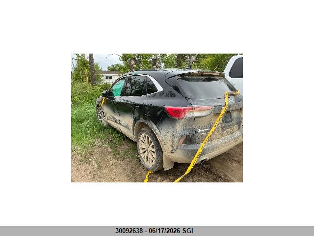 Ford Escape Titanium 2022 1FMCU9J94NUA73855 Image 3