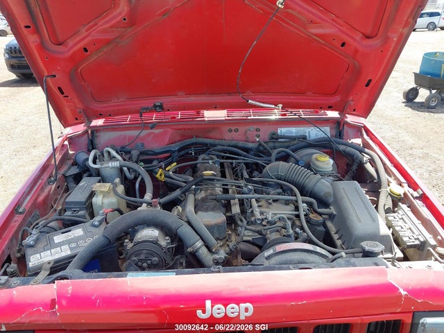 2001 Jeep Cherokee Sport მანქანა იყიდება აუქციონზე, vin: 1J4FF48S41L599016, აუქციონის ნომერი: 30092642