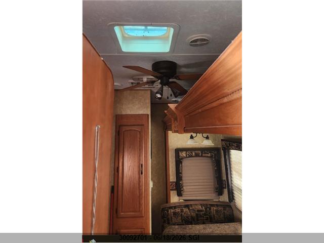 Продаж на аукціоні авто 2010 Forest River Inc. Sierra Std 39ft, vin: 4X4FSEM27AJ035430, номер лоту: 30092701