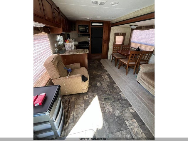 2013 Coachmen Catalina 29 32 Ft მანქანა იყიდება აუქციონზე, vin: 5ZT2CAUB2DT003955, აუქციონის ნომერი: 30092706