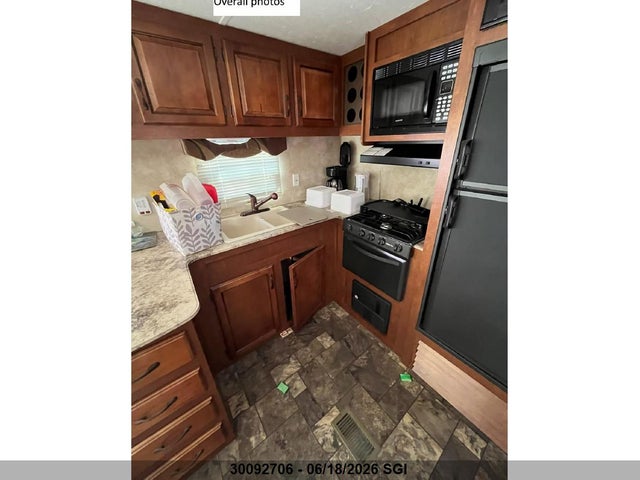 2013 Coachmen Catalina 29 32 Ft მანქანა იყიდება აუქციონზე, vin: 5ZT2CAUB2DT003955, აუქციონის ნომერი: 30092706