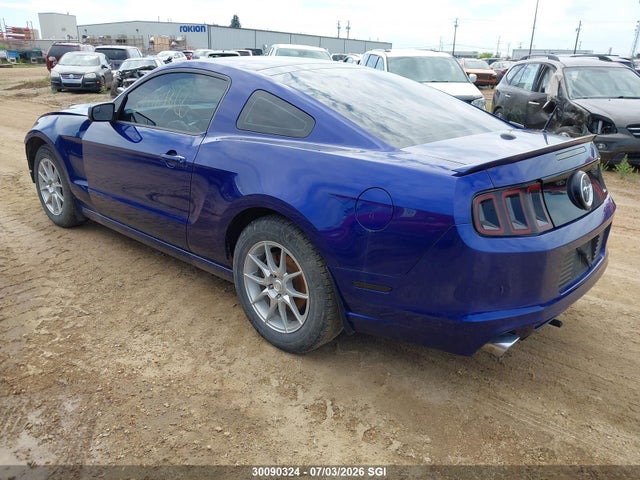 30090324 :رقم المزاد ، 1ZVBP8AM9D5212017 vin ، 2013 Ford Mustang مزاد بيع