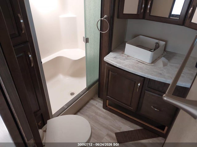 Продаж на аукціоні авто 2018 Grand Design Trailer, vin: 573FS4222J1110756, номер лоту: 30092712