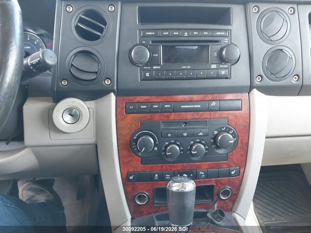 2006 Jeep Commander Limited მანქანა იყიდება აუქციონზე, vin: 1J8HG58N36C161647, აუქციონის ნომერი: 30092205