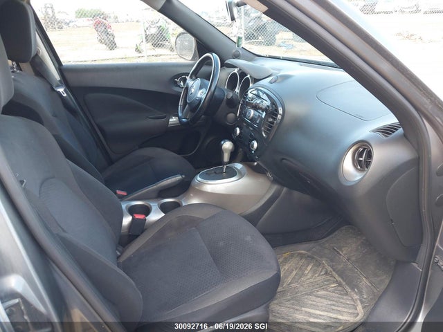 2011 Nissan Juke S/sv/sl მანქანა იყიდება აუქციონზე, vin: JN8AF5MV9BT011364, აუქციონის ნომერი: 30092716