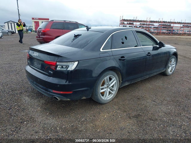 Audi A4 Ultra Premium 2017 WAUGMAF49HN039894 Image 4