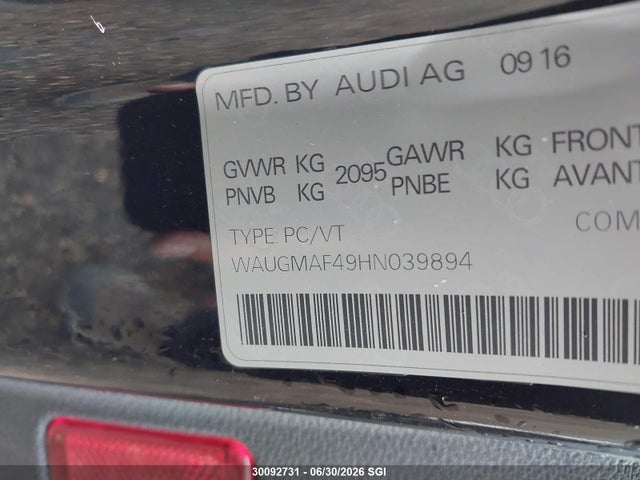 Audi A4 Ultra Premium 2017 WAUGMAF49HN039894 Image 9