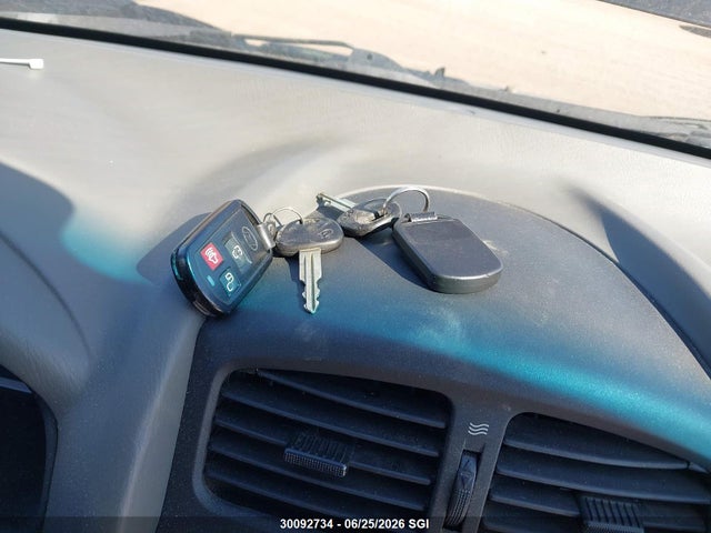 2005 Hyundai Santa Fe მანქანა იყიდება აუქციონზე, vin: KM8SB73DX5U921874, აუქციონის ნომერი: 30092734